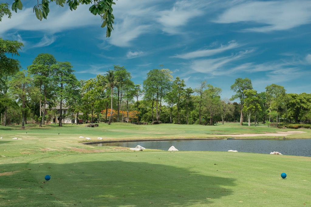 LCC_Rock Course Hole 5 (Par 3) Blue Tees_2.jpg