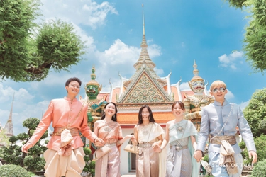 Sense-Of-Thai-Costume-Rental-Experience-Bangkok-f835b5a7-6639-4125-95e4-4996a2445280.webp