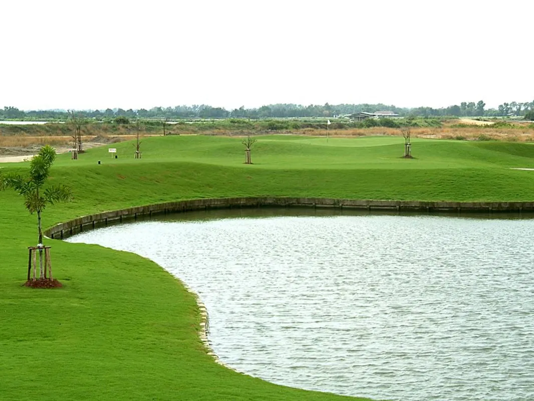 best-ocean-golf-club-bangkok-10.webp