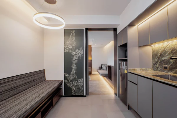 디럭스 풀 뷰 코너