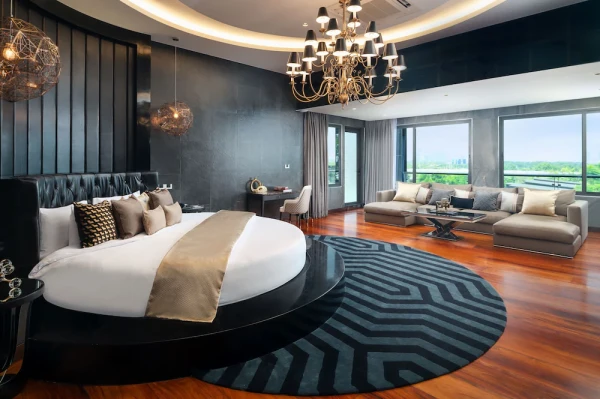 레거시 5 베드룸 레지던스